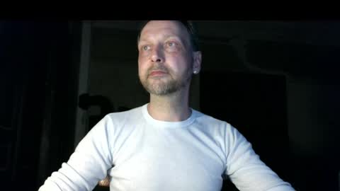 Snapshot of galadriel869 chatting on March 23, 8:13 pm galadriel869 online show from March 23, 8:13 pm