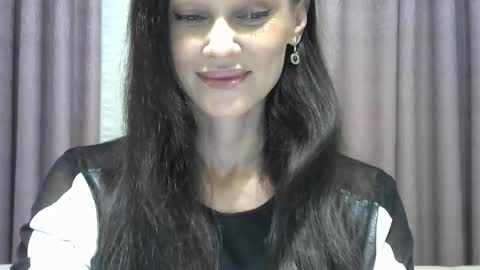 Snapshot of galaxy_33 chatting on October 12, 4:50 pm galaxy_33 online show from October 12, 4:50 pm