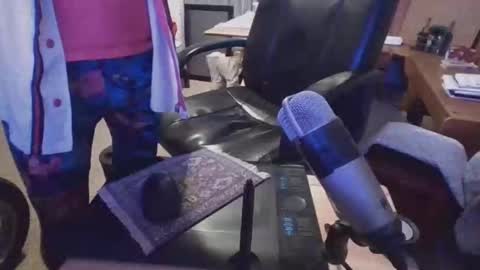 skittles online show from October 12, 4:39 pm