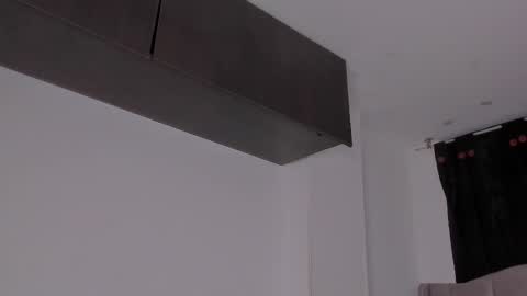 Snapshot of game_with_lesbians_ chatting on February 23, 11:00 am game with lesbians online show from February 23, 11:00 am