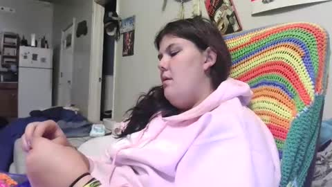 Snapshot of gamer202324 chatting on September 20, 2:23 am gamer202324 online show from September 20, 2:23 am