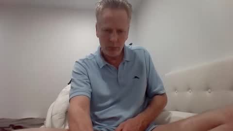 gamerboy200 online show from February 26, 1:37 am