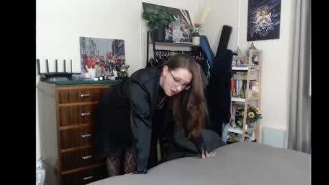 Snapshot of gangbangxxxgirl chatting on September 13, 10:26 am HOT  online show from September 13, 10:26 am