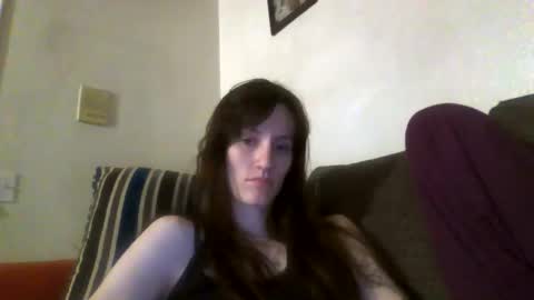 Snapshot of gangdrewski chatting on February 12, 2:17 am gangdrewski online show from February 12, 2:17 am