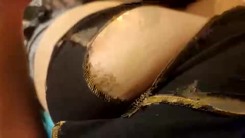 Snapshot of ganja28511 chatting on December 7, 2:20 am ganja28511 online show from December 7, 2:20 am