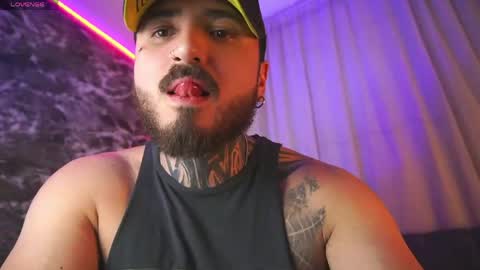 Snapshot of garbel09 chatting on April 14, 6:08 am Chris Dont forget to gift me thumb up Its very important to me and makes me happy AF online show from April 14, 6:08 am