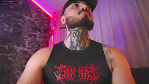 Snapshot of garbel09 chatting on April 22, 5:43 am Chris Dont forget to gift me thumb up Its very important to me and makes me happy AF online show from April 22, 5:43 am