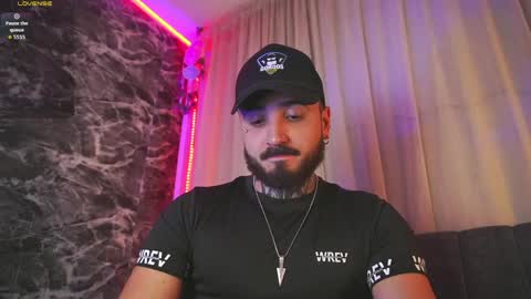 Snapshot of garbel09 chatting on April 26, 6:33 am Chris Dont forget to gift me thumb up Its very important to me and makes me happy AF online show from April 26, 6:33 am
