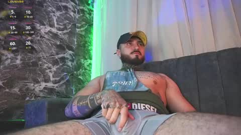 Snapshot of garbel09 chatting on May 28, 7:05 am Chris Dont forget to gift me thumb up Its very important to me and makes me happy AF online show from May 28, 7:05 am