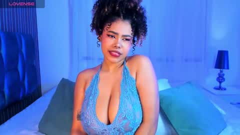 Snapshot of garnetsugar chatting on December 22, 4:06 am garnet online show from December 22, 4:06 am