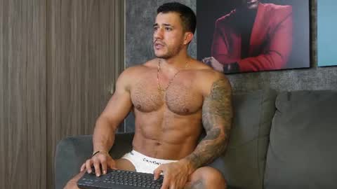 Snapshot of garret_alvin_ chatting on June 25, 4:12 am Garret online show from June 25, 4:12 am