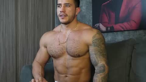 Snapshot of garret_alvin_ chatting on June 25, 9:30 pm Garret online show from June 25, 9:30 pm