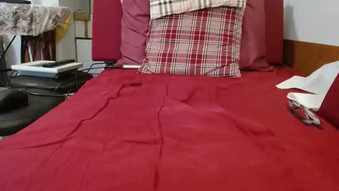 gary1111111 online show from November 19, 6:30 pm