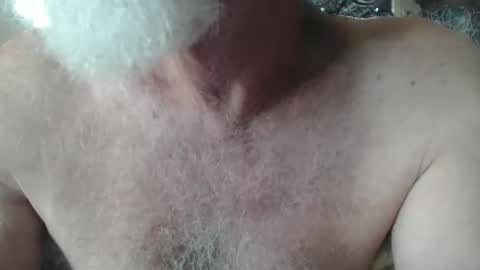 Snapshot of gary_in_maryland chatting on December 29, 4:40 pm Gary online show from December 29, 4:40 pm