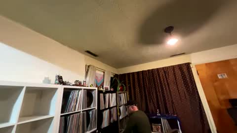 marvin pumpt online show from December 17, 1:22 am