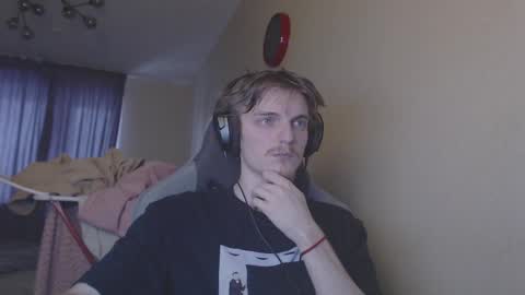 Snapshot of gasturfahe chatting on February 11, 7:54 am gasturfahe online show from February 11, 7:54 am