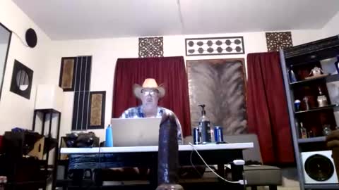 Snapshot of gatewaylaptop2019 chatting on November 4, 5:17 am gatewaylaptop2019 online show from November 4, 5:17 am