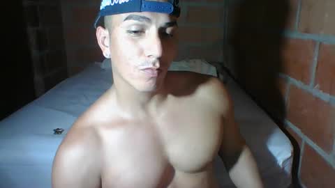 gattitosexy_95 online show from September 30, 5:01 am