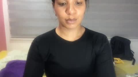 gatubelahotxxx online show from September 15, 11:38 pm