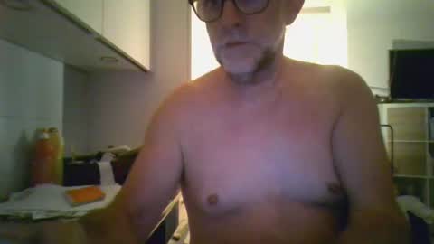 gaulis72 online show from January 2, 9:50 pm