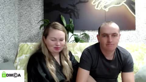 Snapshot of gaverd88 chatting on January 8, 10:48 am Alex and Lazaria online show from January 8, 10:48 am