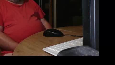 gavineverett3 online show from October 14, 12:55 am