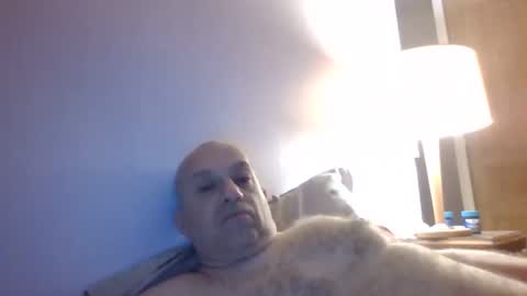 Snapshot of gay27400 chatting on February 20, 10:15 pm Gay38 online show from February 20, 10:15 pm
