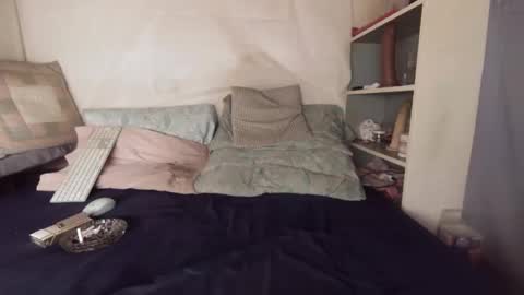 gayrobbin online show from November 5, 10:59 am