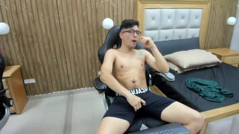 Gean Mclovin online show from May 10, 7:30 pm