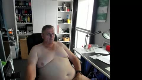 Snapshot of geiler_bock chatting on June 12, 11:53 am Geiler Bock online show from June 12, 11:53 am