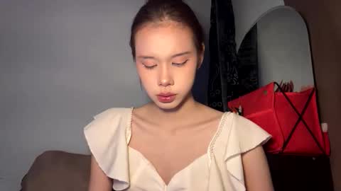 ChaRisa online show from April 13, 11:32 pm