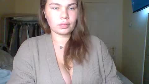 Snapshot of gemmarmalade chatting on November 8, 8:36 am GEMMARMALADE online show from November 8, 8:36 am