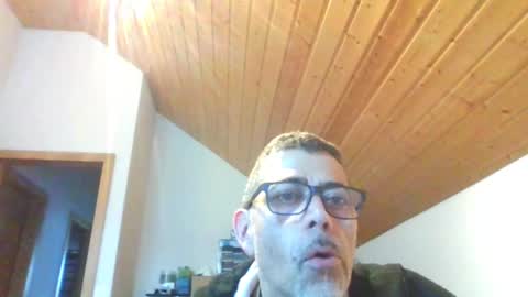 Snapshot of gen3841 chatting on January 15, 7:37 am Gen online show from January 15, 7:37 am