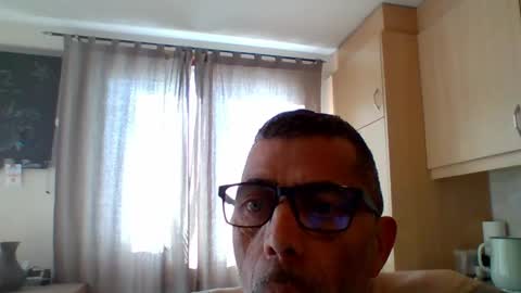 Snapshot of gen3841 chatting on April 22, 7:11 am Gen online show from April 22, 7:11 am
