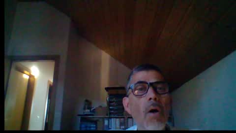 Snapshot of gen3841 chatting on May 24, 6:02 pm Gen online show from May 24, 6:02 pm