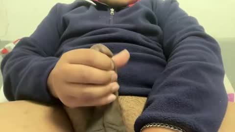 genesemens77 online show from December 17, 2:23 pm