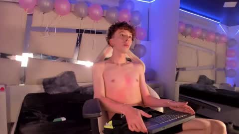 Genesis online show from November 8, 4:23 am