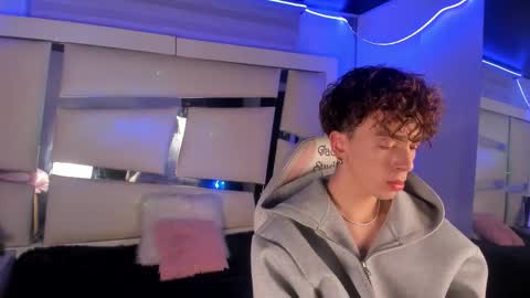 Genesis online show from November 28, 3:20 am