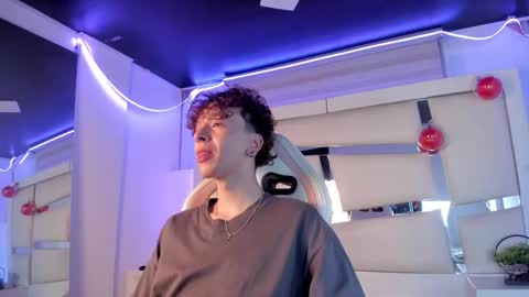 genesis_js online show from January 17, 4:50 am