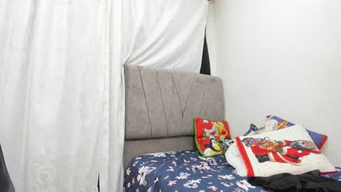 Snapshot of genesis_torres chatting on January 8, 1:00 am Genesis online show from January 8, 1:00 am