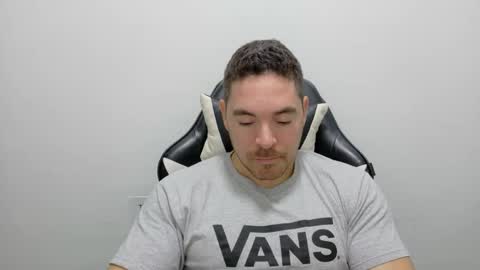 genesis_wb online show from October 25, 3:47 am