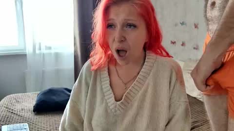 Snapshot of genrikhbecca chatting on October 12, 7:29 am GenrikhBecca online show from October 12, 7:29 am