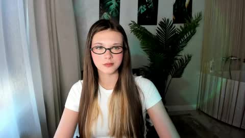 Alice online show from May 18, 12:33 pm