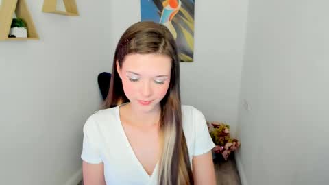 Alice online show from May 23, 7:51 pm