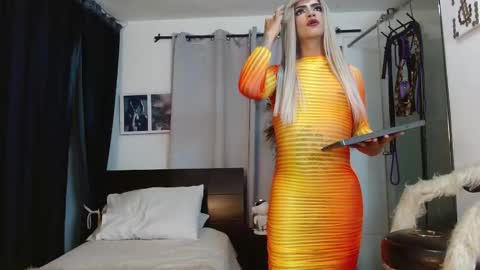 Snapshot of geogina_ms chatting on October 24, 11:45 pm Georgina Santos online show from October 24, 11:45 pm