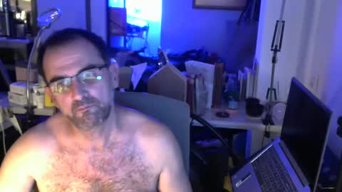 Snapshot of georgempt chatting on January 3, 3:12 pm georgempt online show from January 3, 3:12 pm