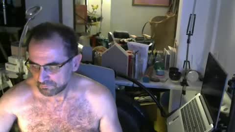 Snapshot of georgempt chatting on January 5, 2:38 am georgempt online show from January 5, 2:38 am