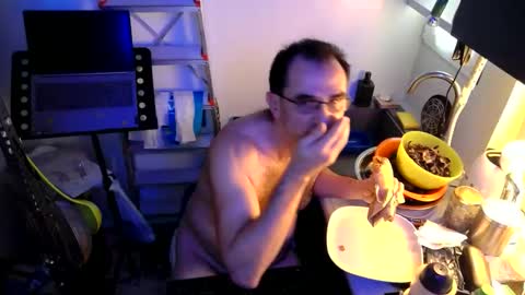 Snapshot of georgempt chatting on January 12, 1:27 pm georgempt online show from January 12, 1:27 pm