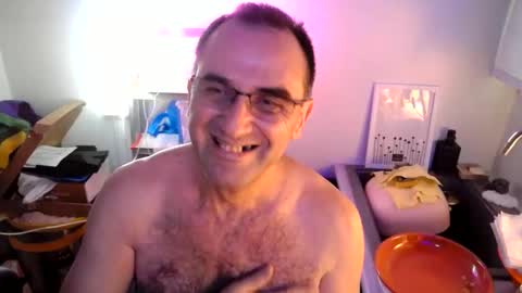 Snapshot of georgempt chatting on February 10, 2:26 pm georgempt online show from February 10, 2:26 pm