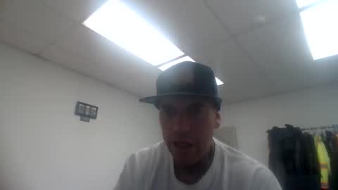 Snapshot of georgeschneider5858 chatting on October 5, 8:56 am georgeschneider5858 online show from October 5, 8:56 am